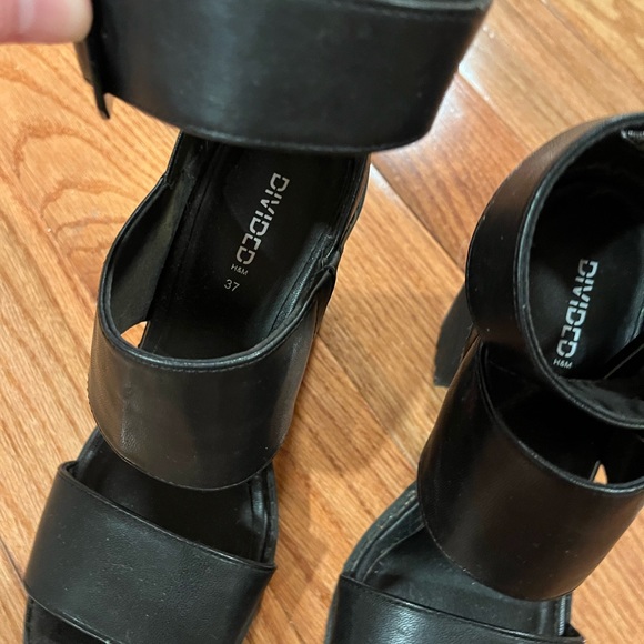 H&M platform heels - Picture 3 of 3